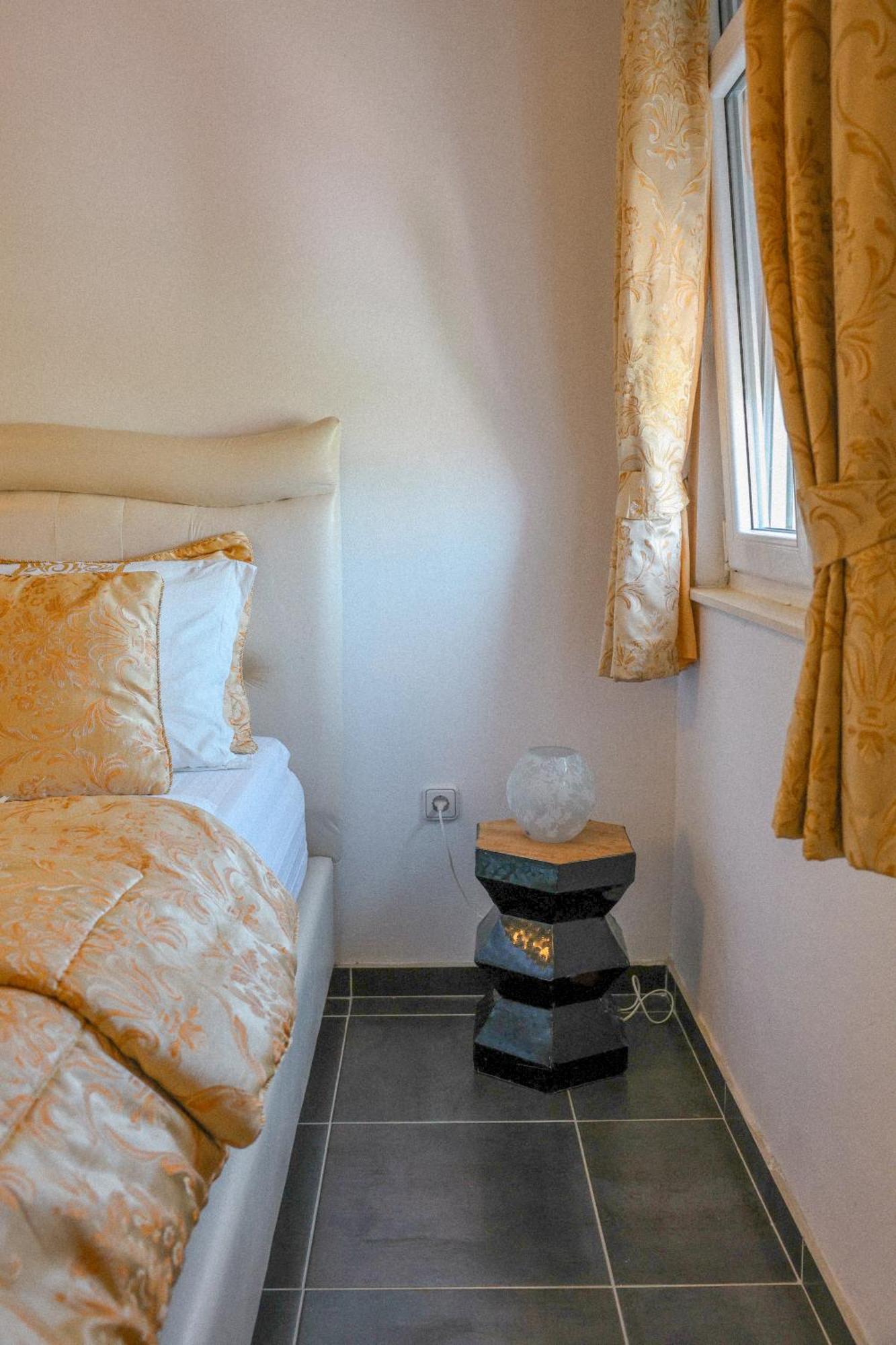 Hotel Casa Selimi Ulcinj Zewnętrze zdjęcie